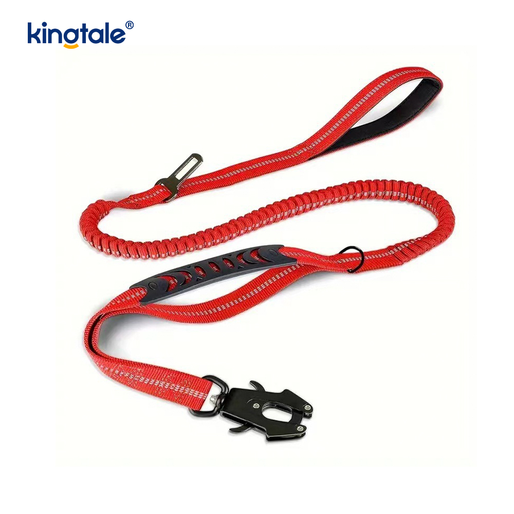 Guinzaglio per cani resistente 4 in 1 con cintura di sicurezza per auto e morbida impugnatura imbottita Guinzaglio per cani resistente 4 in 1 con cintura di sicurezza per auto e morbida impugnatura imbottita
