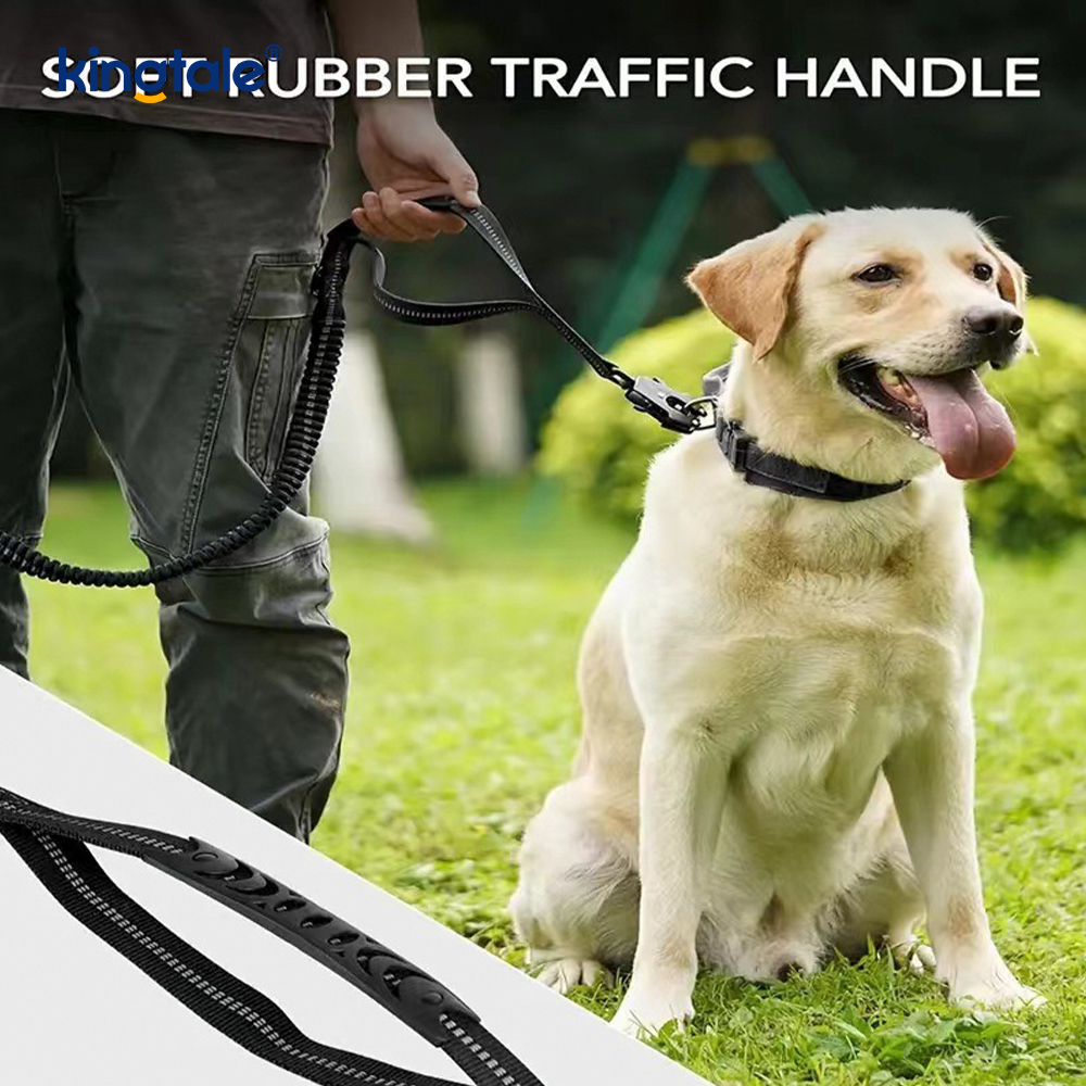 Guinzaglio per cani resistente 4 in 1 con cintura di sicurezza per auto e morbida impugnatura imbottita Guinzaglio per cani resistente 4 in 1 con cintura di sicurezza per auto e morbida impugnatura imbottita