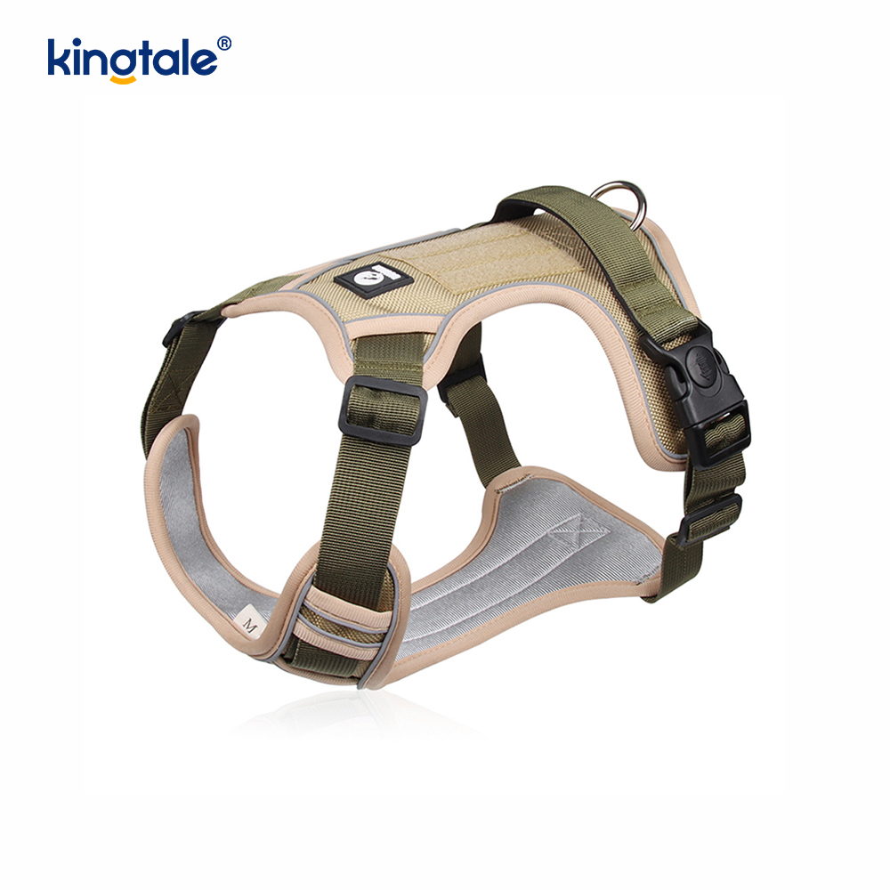 Imbracatura sportiva traspirante regolabile riflettente con rivetti in nylon con guinzaglio per cani