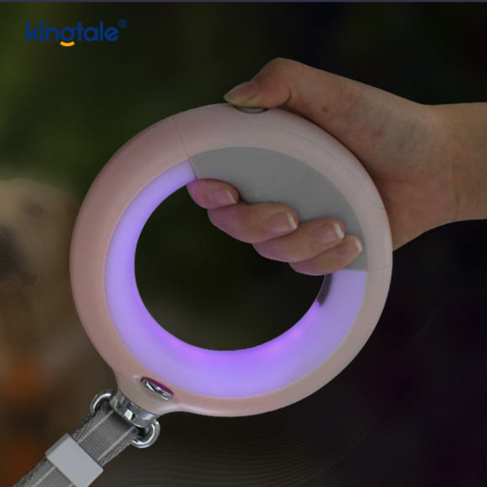 Guinzaglio retrattile con guinzaglio da passeggio per cani a LED. Corda di trazione in nylon